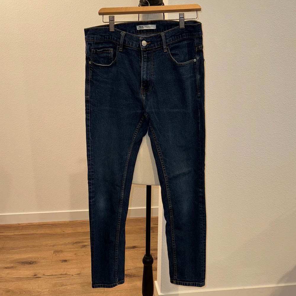 Zara Men's Dark Blue Straight Jeans